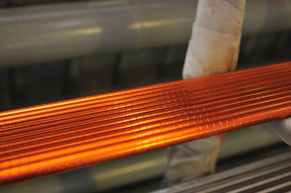 Kopergeleiders bekleed met hoge temperatuur kapton isolatie — Stockfoto