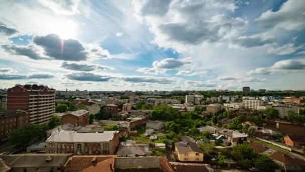 Time Lapse Molnen Över Byggnader Kharkov Stad Uhd Video — Stockvideo