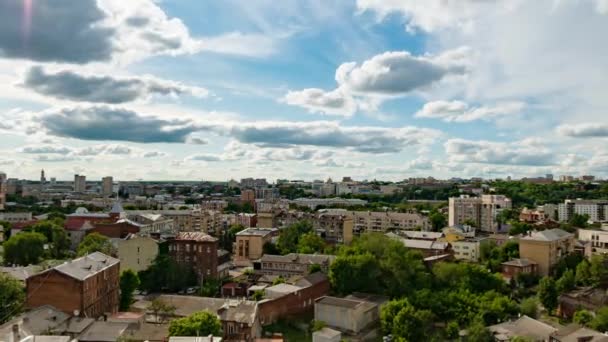 Time Lapse Molnen Över Byggnader Kharkov Stad Uhd Video — Stockvideo