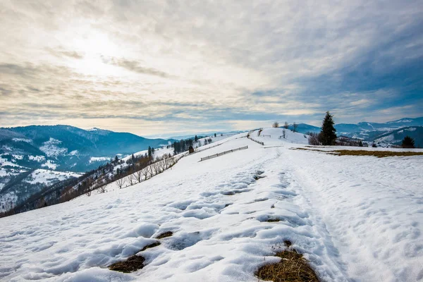 Wunderschönes Panorama Der Berghänge Mit Wanderwegen Mit Blick Auf Die — Stockfoto