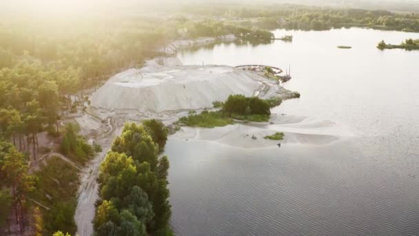 Moderne teknologi til udvinding og rensning af sand – Stock-video