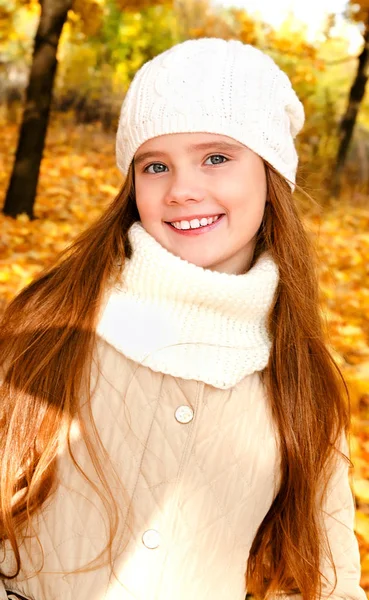 Autumn Portrait Adorable Smiling Little Girl Child Hat Outdoors — Stock Photo, Image