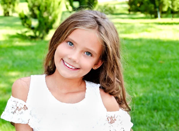 Portrait Adorable Smiling Little Girl Child Outdoors Summer Day — Stock Photo, Image