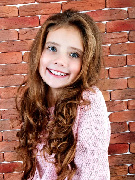 Portrait Adorable Smiling Standing Little Girl Child Brick Wall — Stock Photo, Image