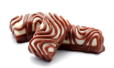 Çikolata şekerleme tatlılar ürün yelpazesine izole beyaz bir arka plan üzerinde