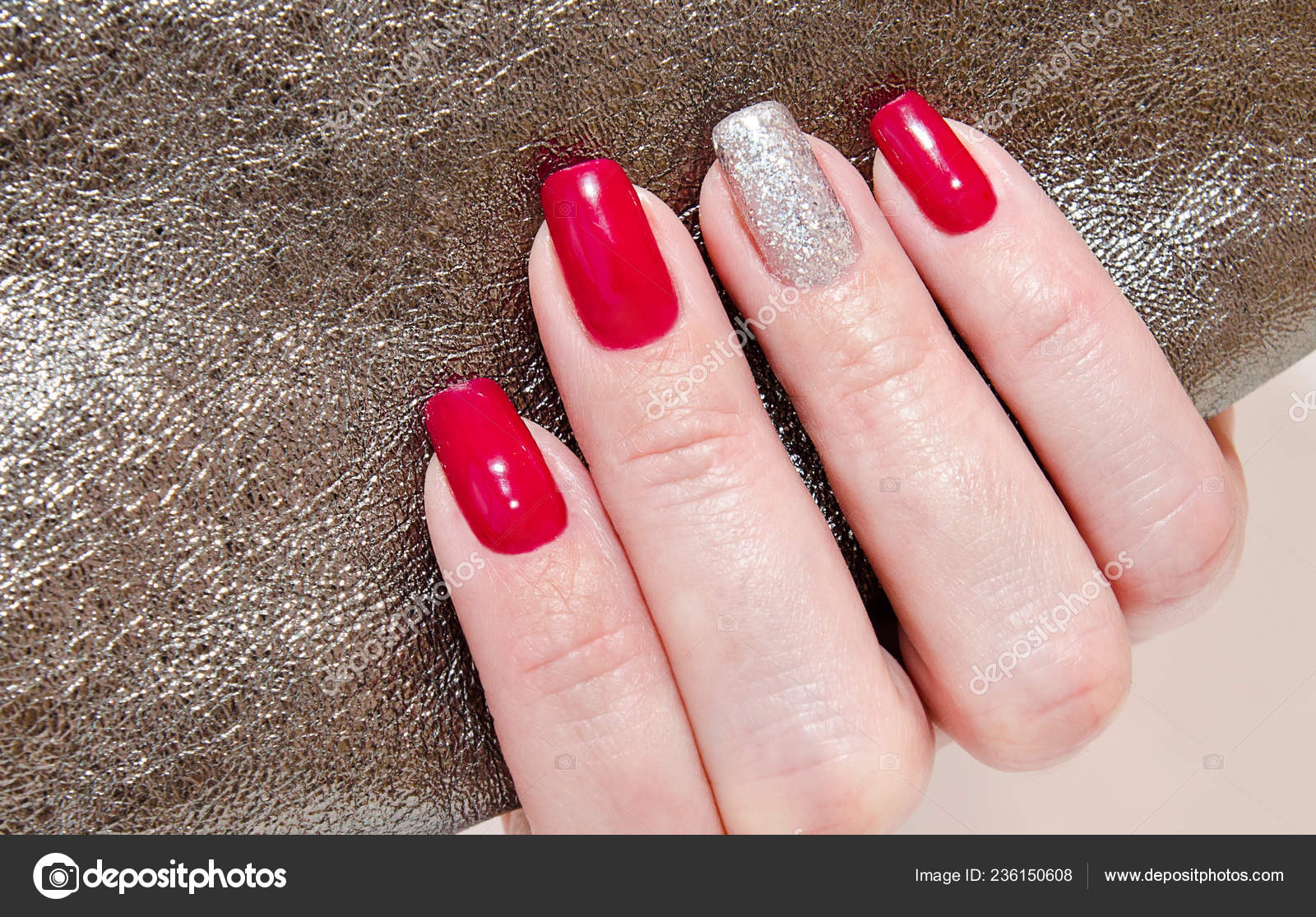 Woman's Nails Beautiful Red Manicure Fashion Design Gems Stock Photo by  ©svetamart 236150608