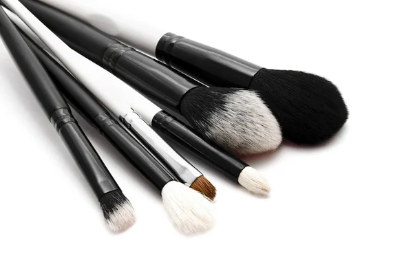 Vários Conjuntos Pincéis Maquiagem Profissional Isolados Sobre Fundo Branco — Fotografia de Stock