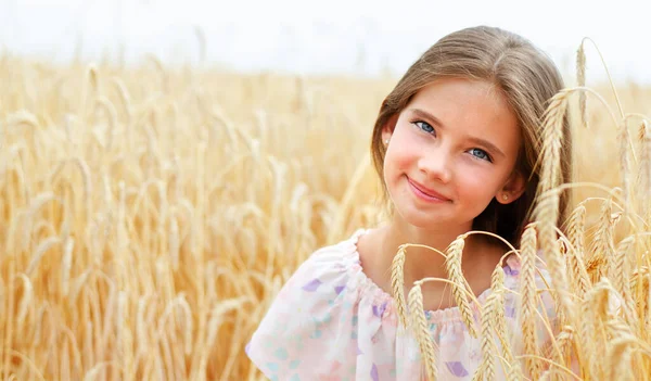 Portrait Smiling Cute Little Girl Child Field Wheat Outdoor — Stock Photo, Image