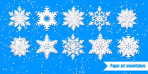 Vita snöflingor med skugga på blå bakgrund. Papper skära. Vect — Stock vektor