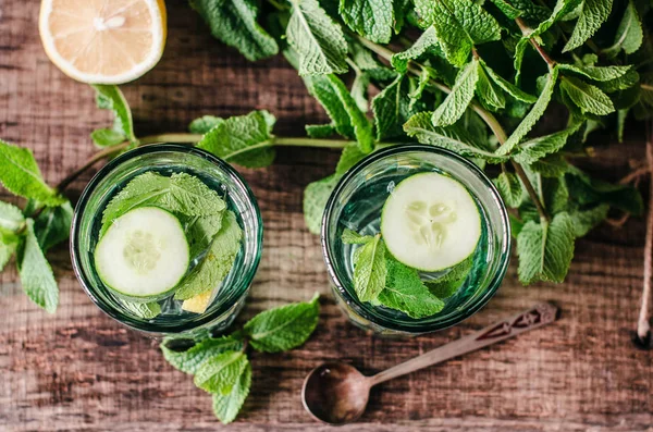 Healthy Water Cucumber Lemon Mint Concrete Background — Stock Photo, Image