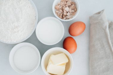 Maya hamur hazırlık için malzemeler.