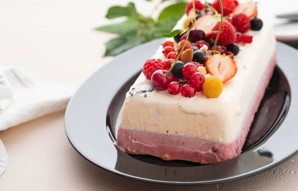 Vanilla Berries Ice Cream Loaf Cake Selective Focus Homemade Raspberry — Stock Photo, Image