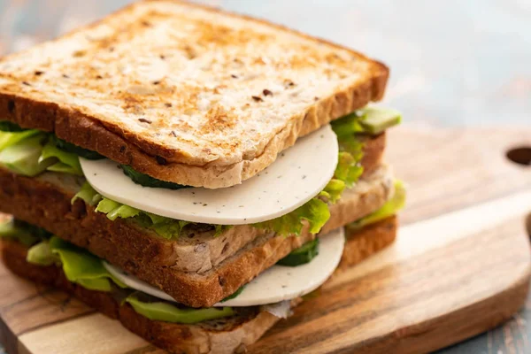 Healthy Homemade Vegetarian Veggie Sandwich with Lettuce. cucumber, avocado, Cheese. Copy space. — Stock Photo, Image