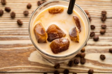 Soğuk taze buz kahve kapatın. Kopya alanı.