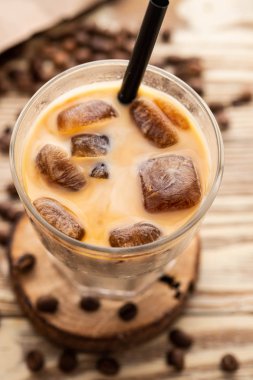 Soğuk taze buz kahve kapatın. Kopya alanı.