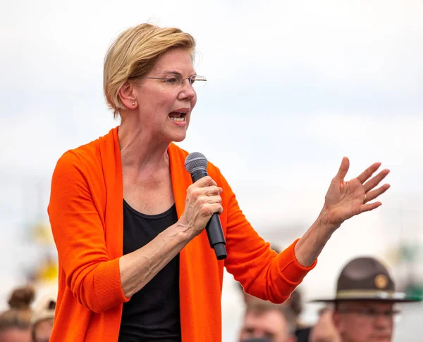 Massachusetts Senator and Democratic Presidential Candidate Eliz — Stock Photo, Image