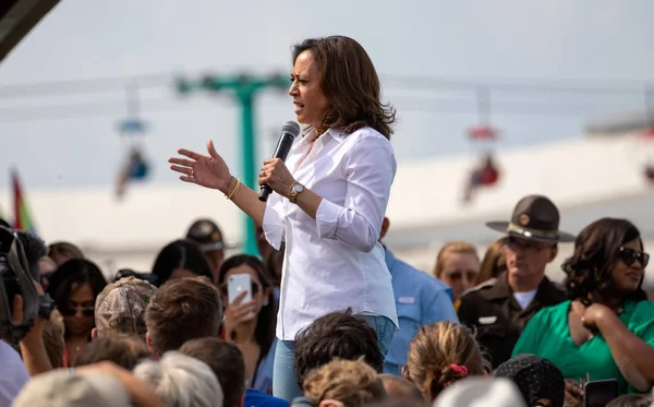 Senatör Kamala Harris