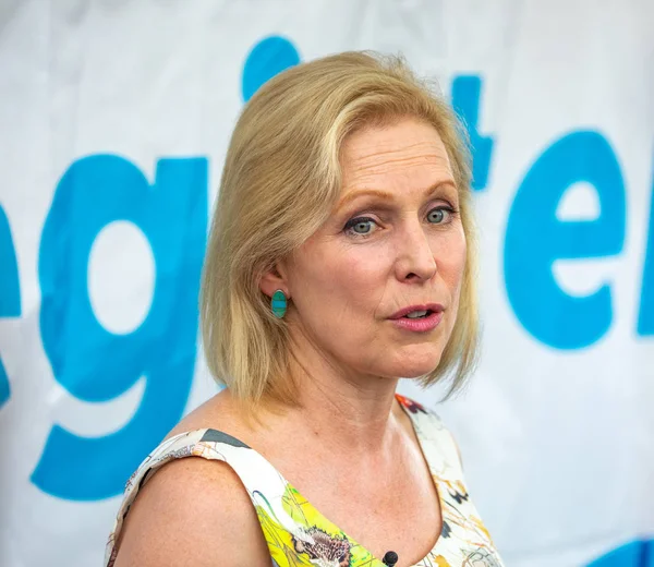 New York Senator and Democratic Presidential Candidate Kirsten G — Stock Photo, Image