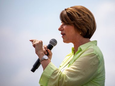Senatör Amy Klobuchar