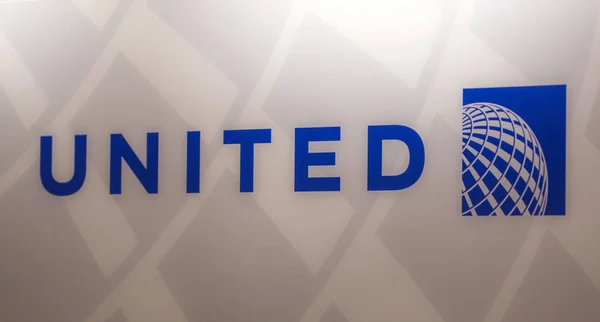 Madison Wisconsin Eua Setembro 2019 Logotipo United Airlines Lounge Bilhetagem — Fotografia de Stock