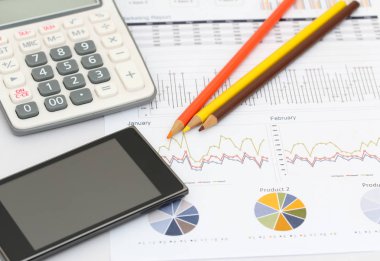 İş ve beyaz kağıt üzerinde grafik ve Grafik rapor görüntüsü