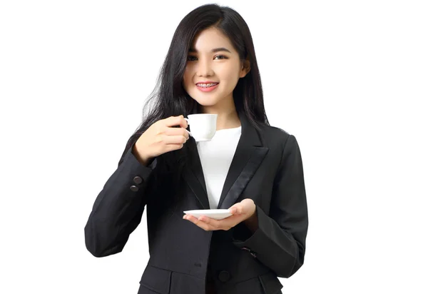 Junge Geschäftsfrau Hält Kaffee Mit Weißem Hintergrund — Stockfoto