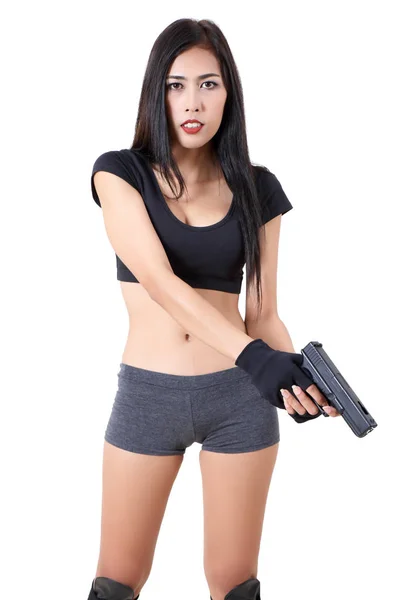 Azjatyckie Kobiety Czarne Ubrania Krótko Trzyma Jej Pistolet — Zdjęcie stockowe