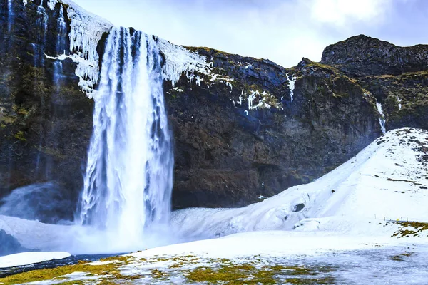 Ισλανδία Ορόσημο Μεγάλο Seljalandsfoss Καταρράκτες Ένα Περιβάλλον Χειμώνα Χιόνι Και — Φωτογραφία Αρχείου