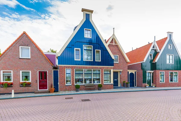 Oude Straatjes Volendam Oud Traditioneel Vissersdorp Typische Houten Huizen Architectuur — Stockfoto