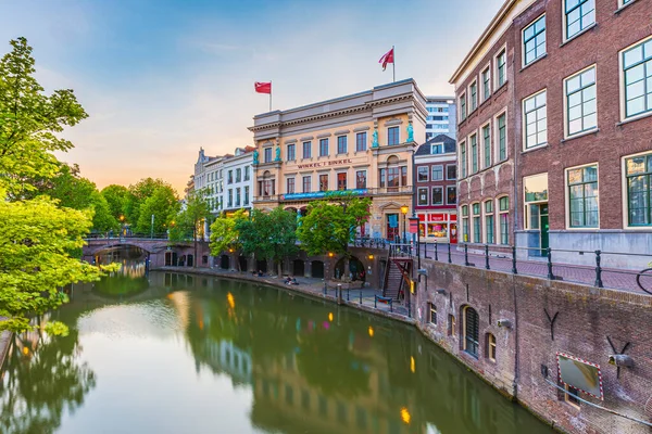 2020 Utrecht Países Bajos Casas Holandesas Tradicionales Calles Puentes Durante — Foto de Stock