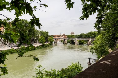 Yaz Wide View t mesafelerde Ponte Palatino Köprüsü