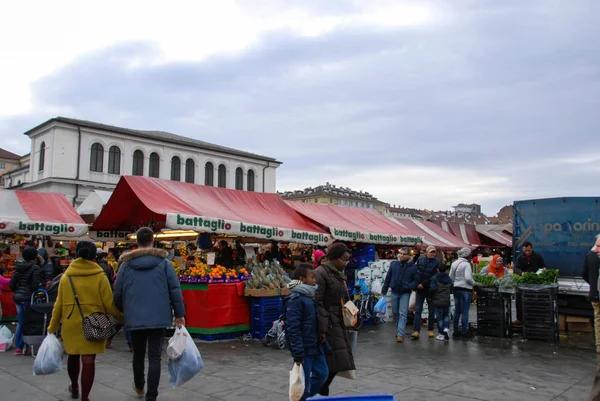 Openluchtmarkt Porta Palazzo Turijn Piemonte Mei 2015 — Stockfoto