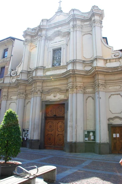 Iglesia Cosma Damiano Alba Piamonte Italia —  Fotos de Stock