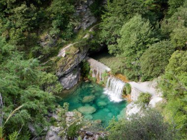 Creek Rio barbarlık, Rocchetta Nervina, Liguria - İtalya