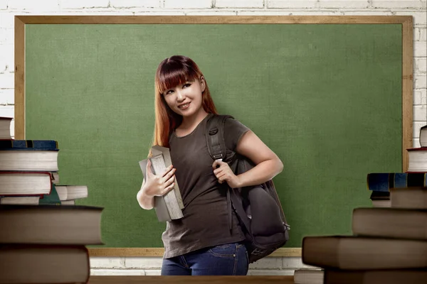 Young Asian College Student Woman Backpack Class — Stock Photo, Image