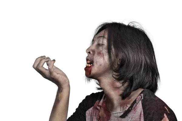 Τρομακτικό Ζόμπι Άνθρωπος Αίμα Στο Στόμα Του Στέκεται Απομονωθεί Λευκό — Φωτογραφία Αρχείου