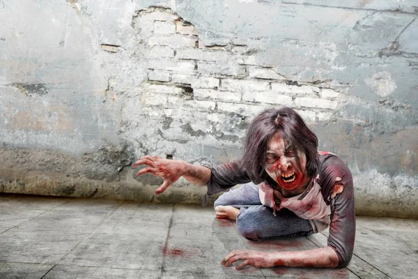 Spooky Zombie Man Angry Face Crawling Abandoned Place — Stock Photo, Image