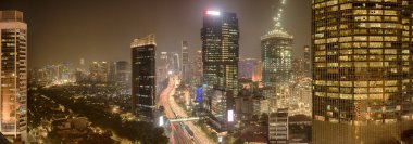Jakarta görünümünü gökdelenler ile şehir merkezine yaktı. Jakarta, Endonezya