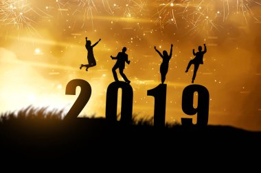 İş adamları siluet yeni yıl 2019 kutlamak. Mutlu yeni yıl 2019
