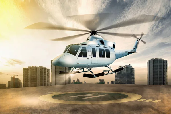 Weißer Hubschrauber Landet Auf Hubschrauberlandeplatz Auf Hausdach Mit Stadtansichten Hintergrund — Stockfoto