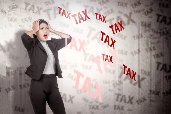 Mulher Negócios Asiática Sentindo Estressada Com Impostos Conceito Impostos — Fotografia de Stock