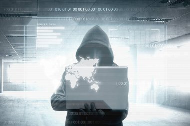 Hacker'laptop Tutuklu odası üzerinde siyah hoodie 