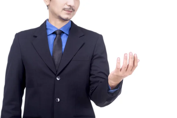 Leende asiatisk affärsman i kostym står med öppen handflata för ho — Stockfoto