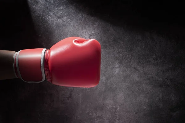 Mano con guanti da boxe — Foto Stock