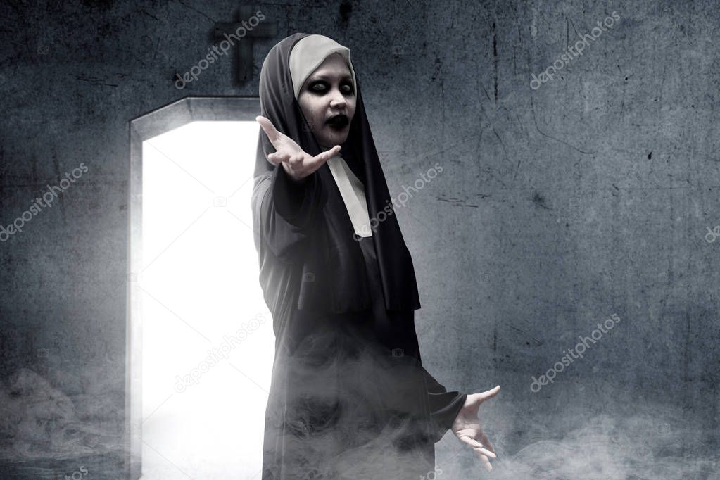 Frightening devil nun haunted the darkroom