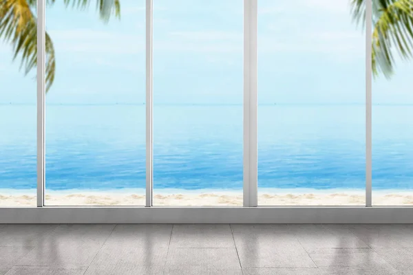 Lege Kamer Met Strand Uitzicht Oceaan Blauwe Lucht Achtergrond — Stockfoto