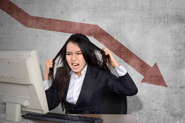 Asian Businesswoman Feeling Depressed Looking Global Economic Impact Report Computer — Stock Photo, Image