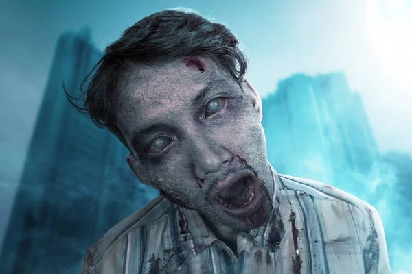 Enge Zombie Met Bloed Wond Zijn Lichaam Staande Nacht — Stockfoto