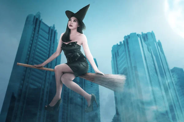 Asian Witch Woman Hat Flying Magic Broomstick Night Scene Background — Stock Photo, Image