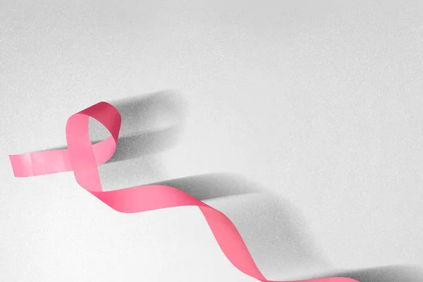Розовая Лента Осознания Белом Фоне Рак Молочной Железы — стоковое фото